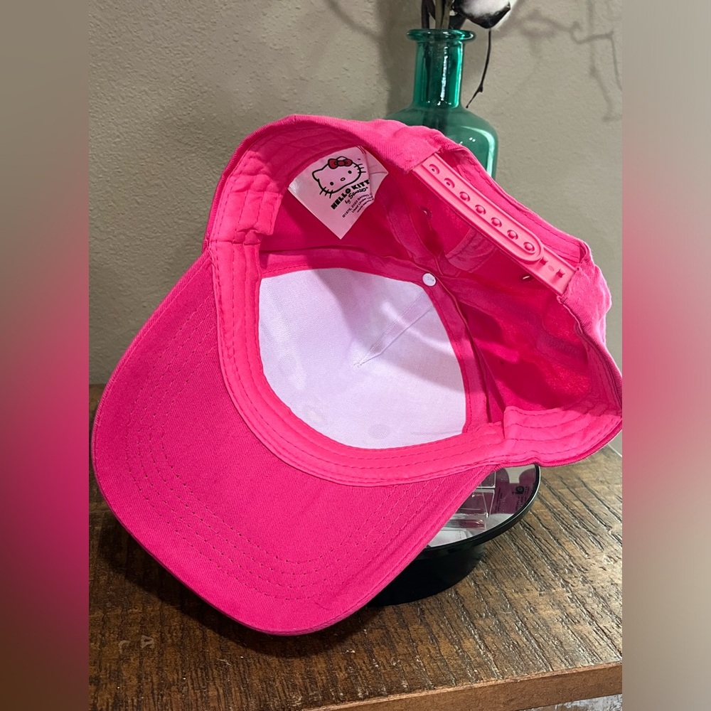 Hello Kitty Pink & White Bow Cap, new! - Picture 4 of 5